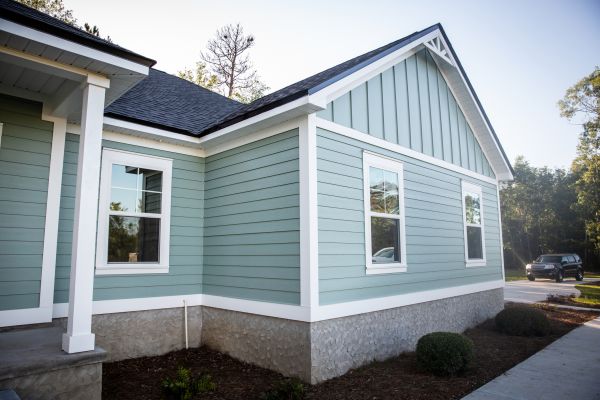 Cost of Damaged Siding Repair in Redding
